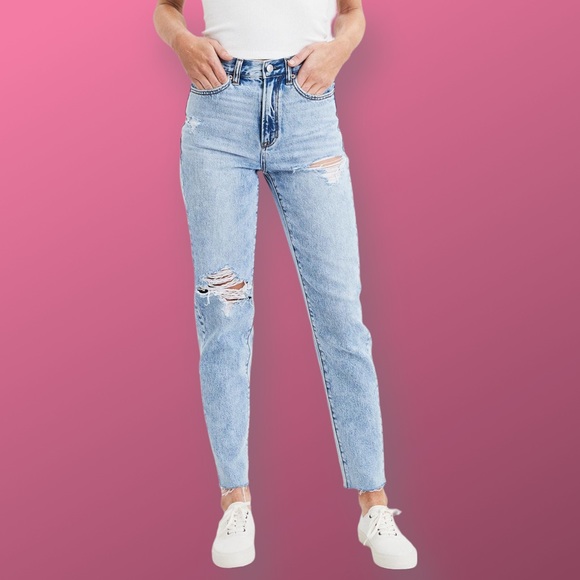 AEO Light Acid Wash Mom Jeans